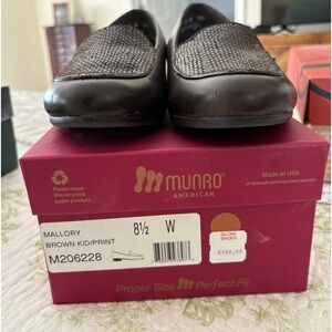 Ladies Munro “Mallory” Loafers